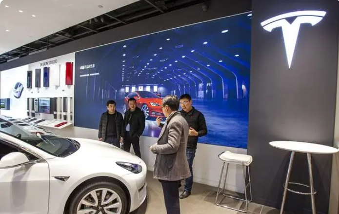 解鎖品牌成功密碼：從華為到特斯拉，看“狠”勁如何鑄就商業(yè)傳奇